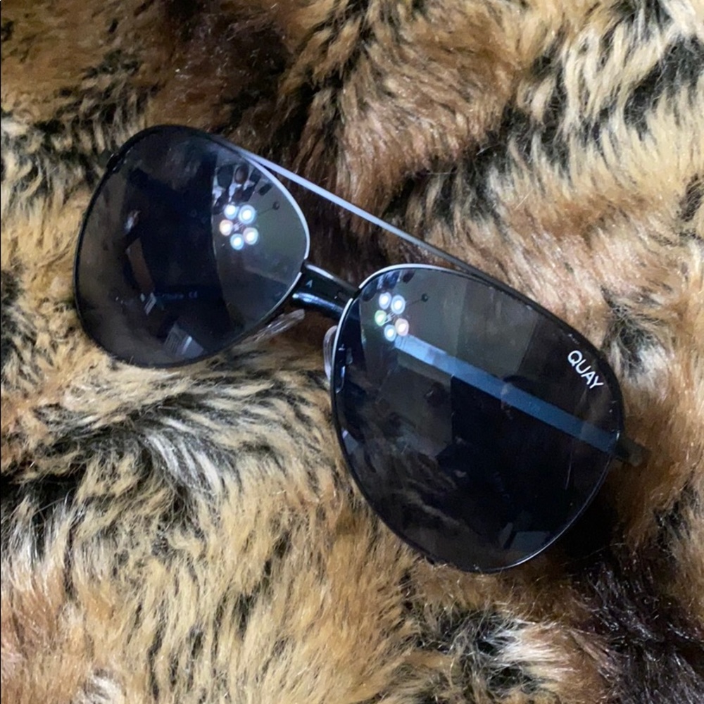 Quay vivienne sun glasses